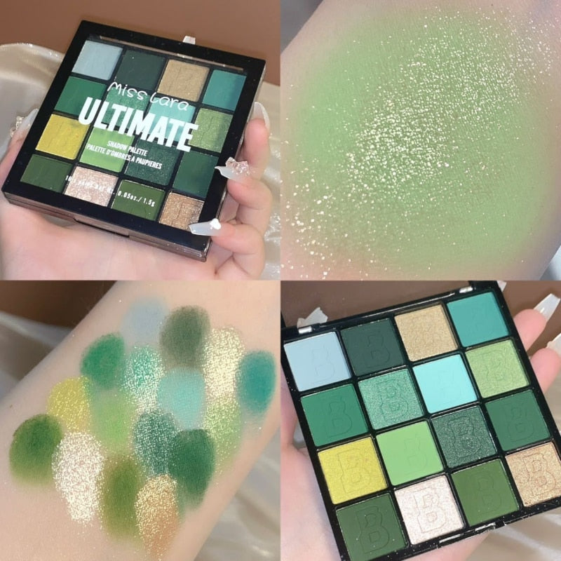 Paleta de sombras de ojos de 16 colores con polvos mates o nacarados, todos delicados y fáciles de limpiar